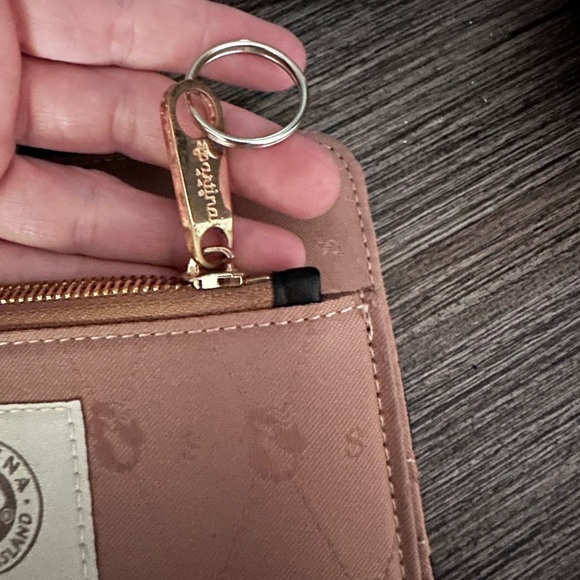 Spartina 449 Black Leather Wallet with Metallic Clasp - Picture 5 of 8